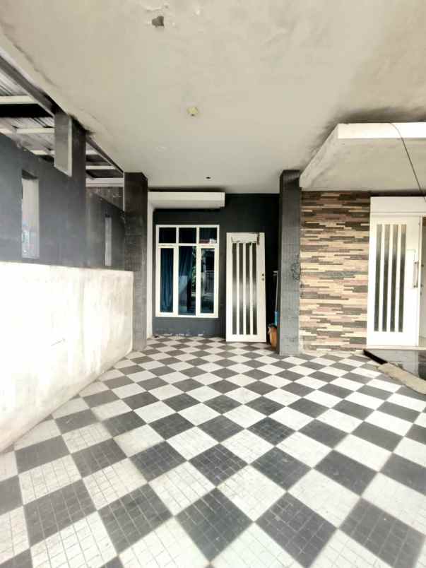 rumah siap huni lokasi jalan candi mendut kota malang