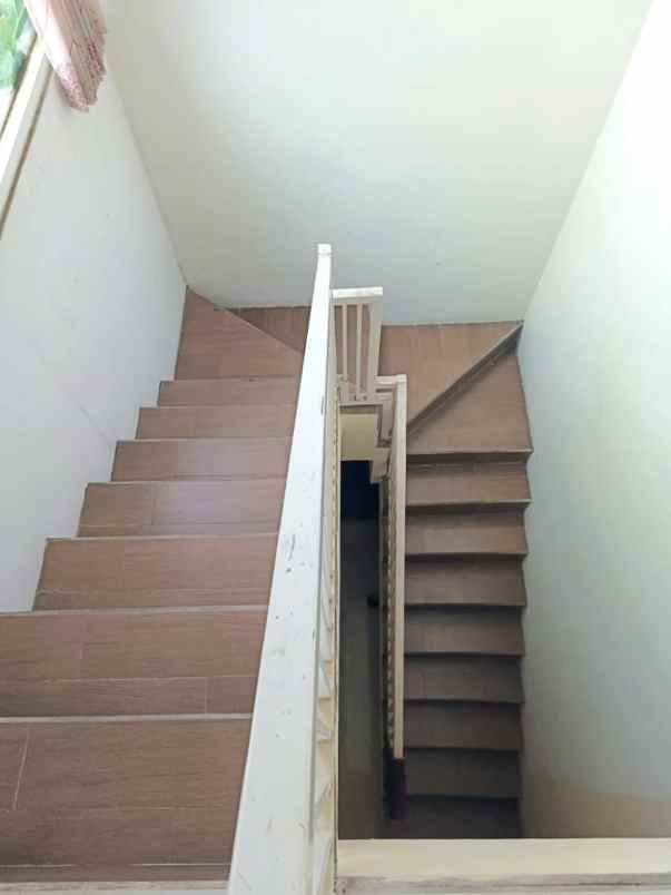 rumah siap huni lokasi jalan candi mendut kota malang