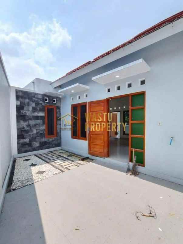 rumah siap huni minimalis hanya 7 menit ke kampus uii