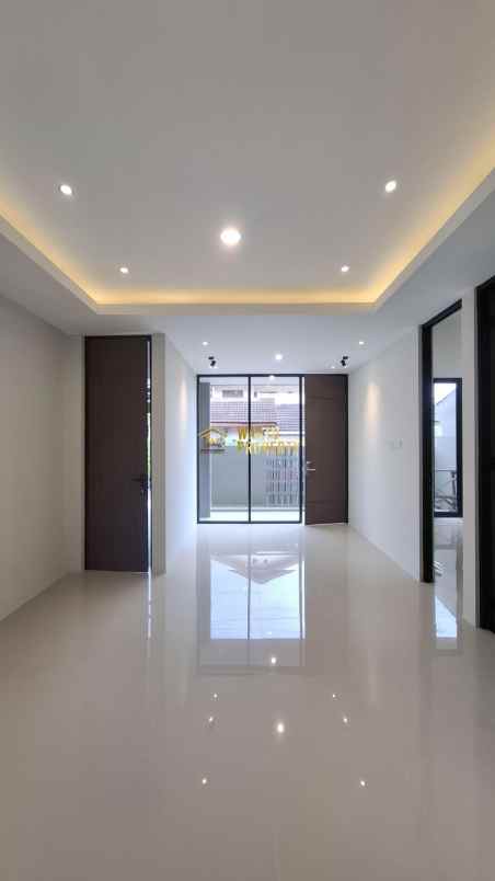 rumah siap huni open space timur jalan kaliurang km 14