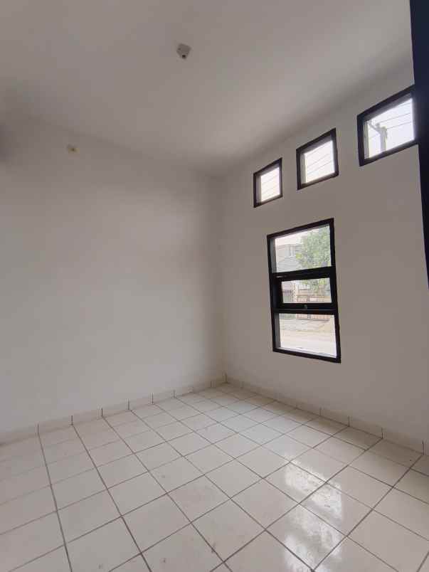 rumah subsidi murah dekat jakarta shm 1 2 jt flat