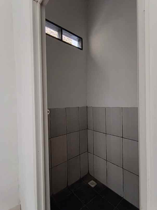rumah subsidi murah dekat jakarta shm 1 2 jt flat