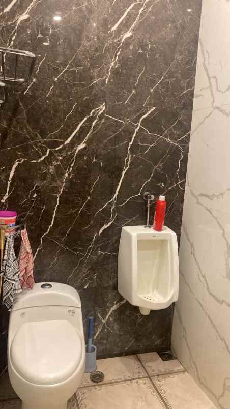 rumah tanah luas 2 lantai cipayung jakarta timur