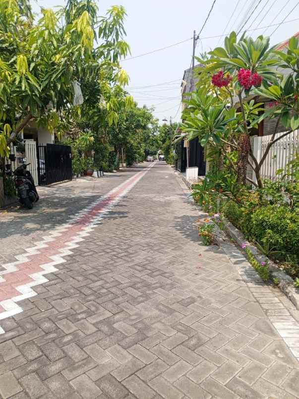 rumah wisma permai strategis row jalan 2 5 mobil