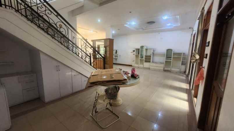 sewa rumah taman mutiara pakuwon city