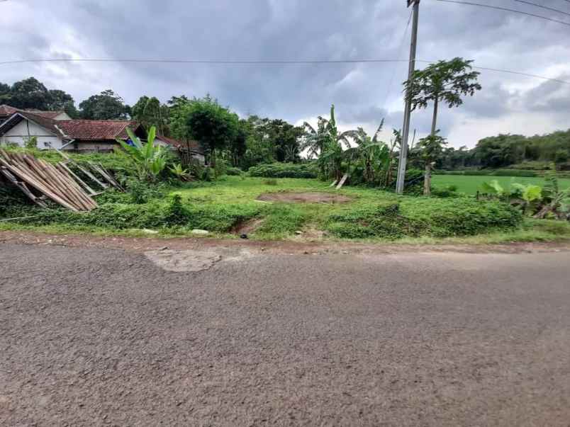 tanah matang siang bangun di jatinangor