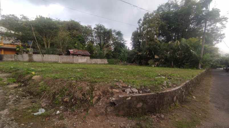 tanah pinggir jalan klegung donokerto turi sleman