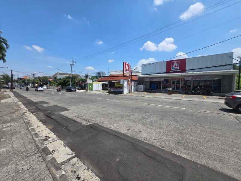 tempat usaha di nol jalan besar