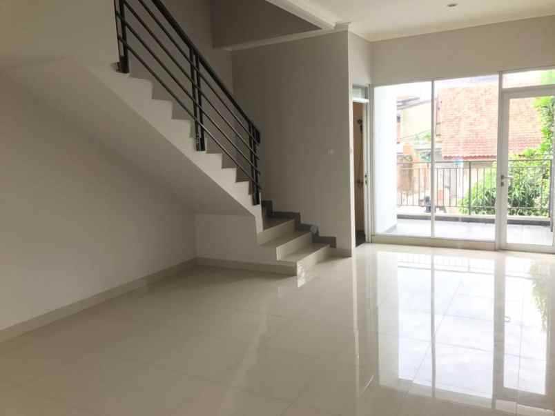 townhouse 3 lantai pasteur bandung