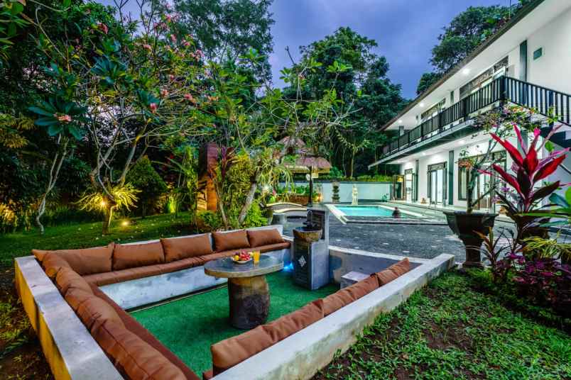 villa modern siap huni lantai 2