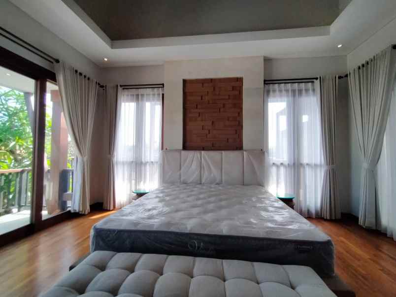 villa seminyak semi furnished pool