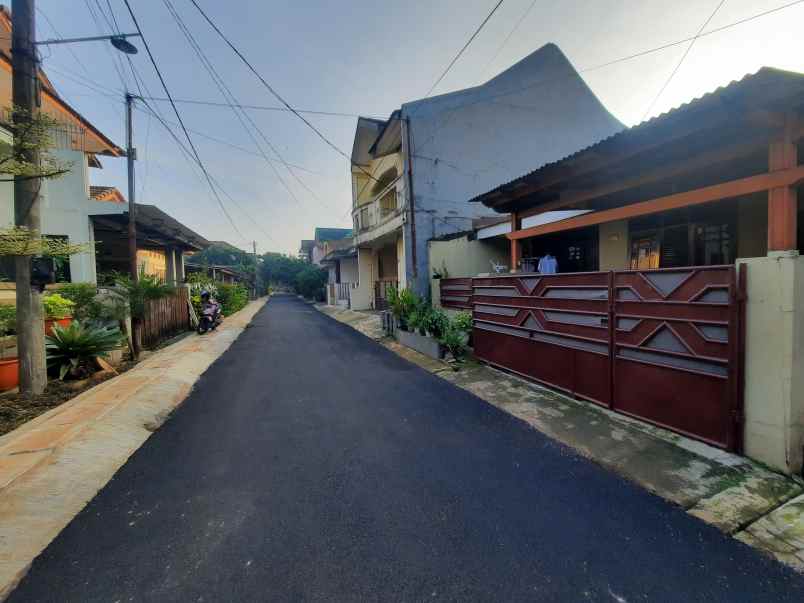 1 menit ke tol sawangan komplek bdn