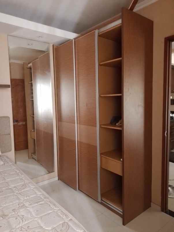 apartemen mediterania palace sewa tahunan