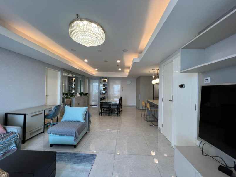 apartemen the royalle springhill 3br furnish jakpus