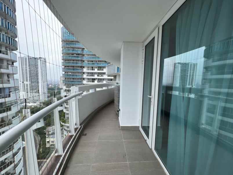 apartemen the royalle springhill 3br furnish jakpus