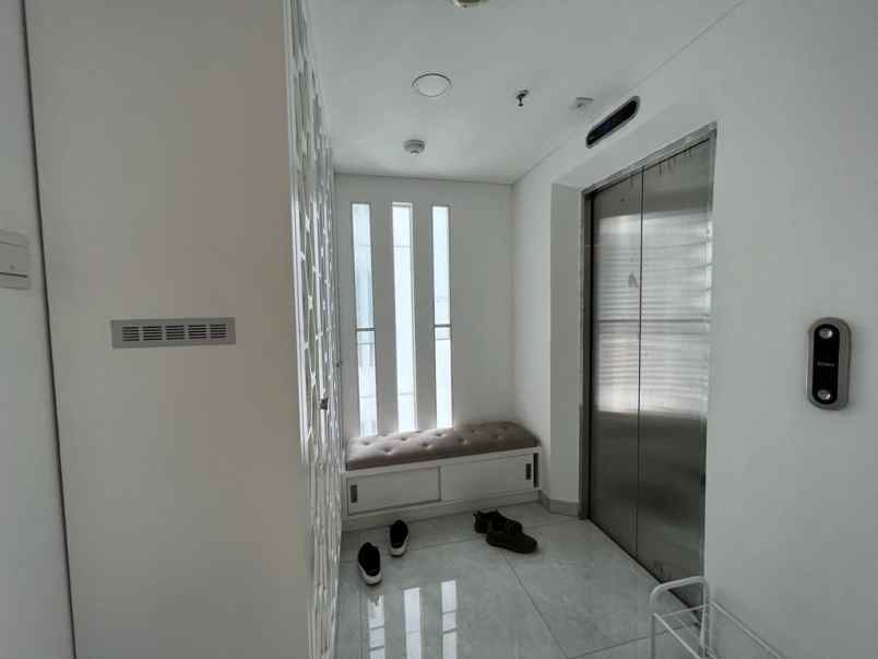 apartemen the royalle springhill 3br furnish jakpus