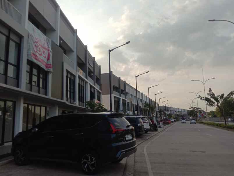 di sewa cepat ruko tanamera lippo cikarang