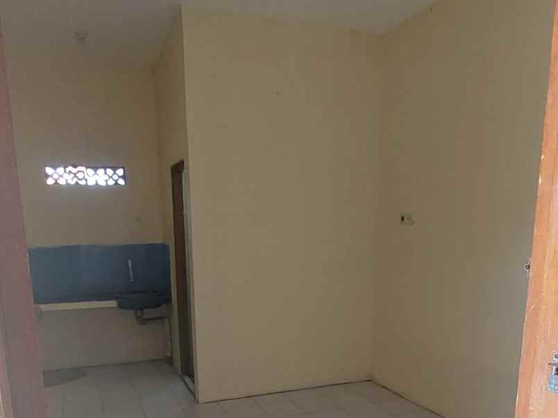di sewakan kamar petak murah di kalibata