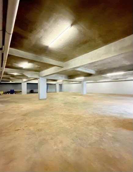 dijaul bangunan gedung office building di duren sawit