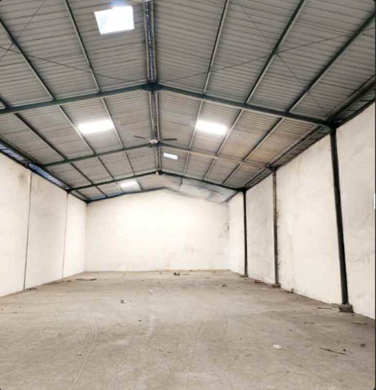 dijual 594 m2 gudang margomulyo permai surabaya
