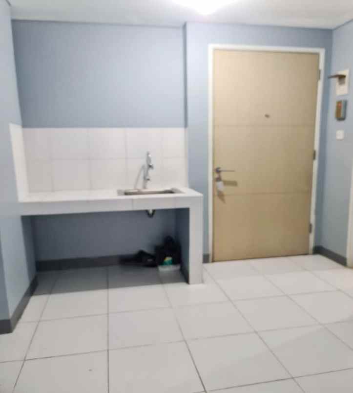 dijual apartemen jl mh thamrin rt 001 rw