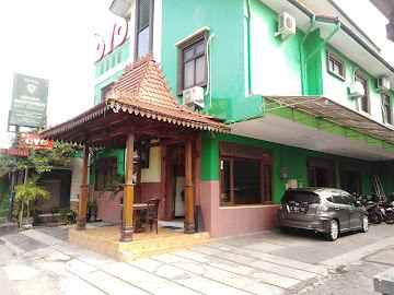 dijual cepat hotel di area keraton jogja