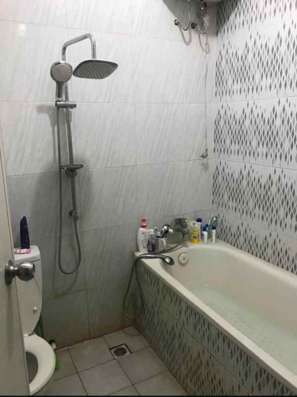dijual kost graha wahid