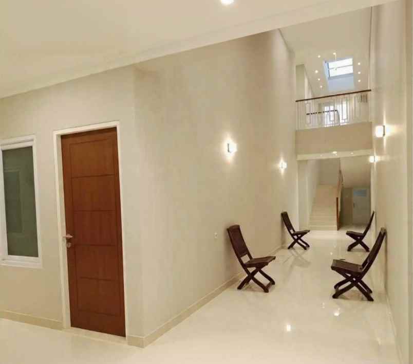 dijual kost jalan caringin