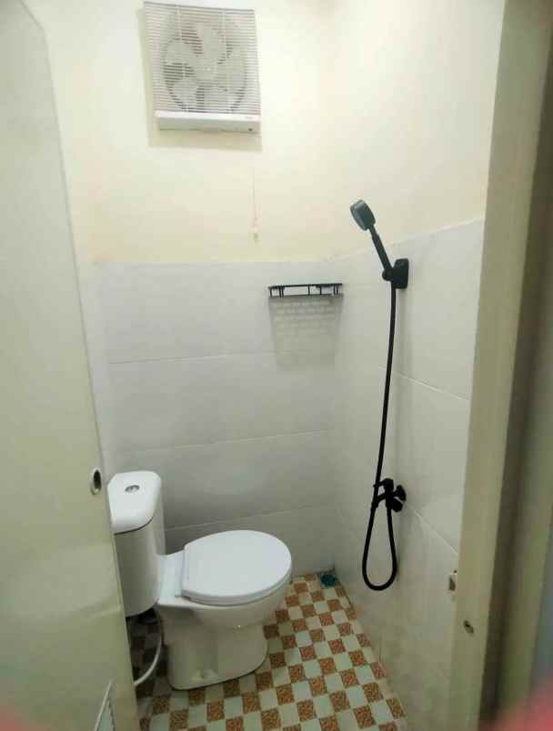 dijual kost pedurungan