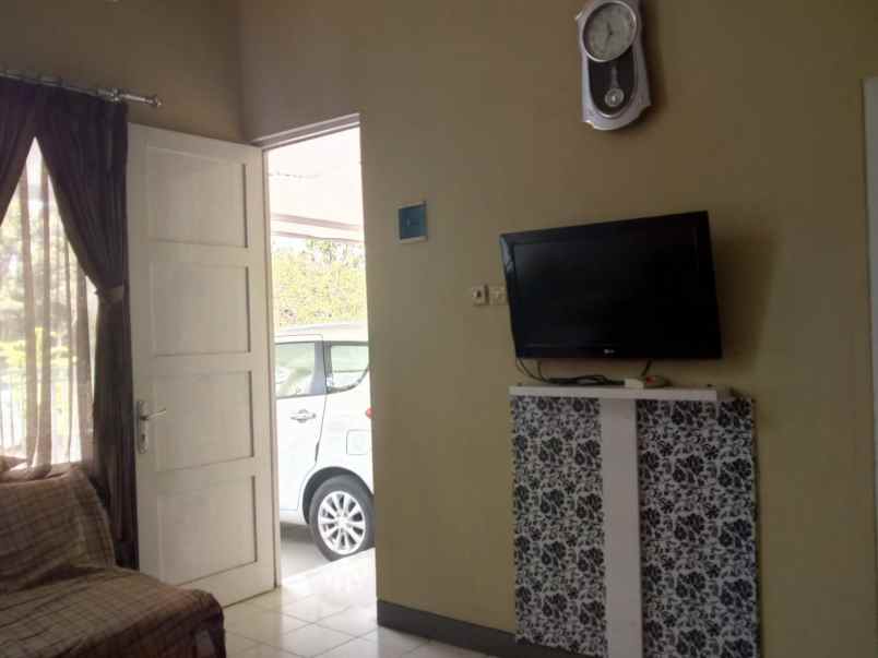 dijual murah rumah di talaga bestari cluster harmony