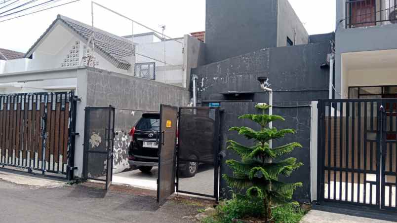 dijual murah rumah komplek pratista antapani bandung