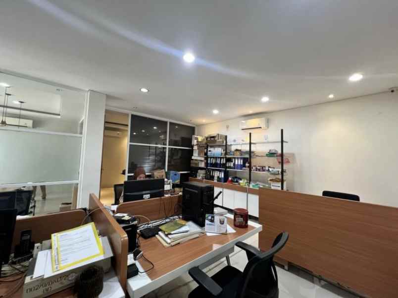 dijual ruko gudang kantor jalan kaliabang tengah