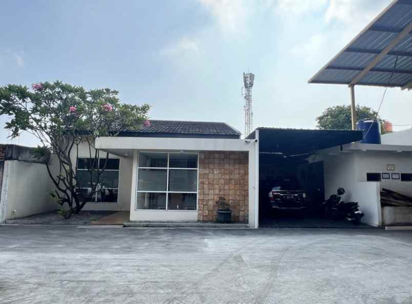 dijual ruko gudang kantor jalan kaliabang tengah