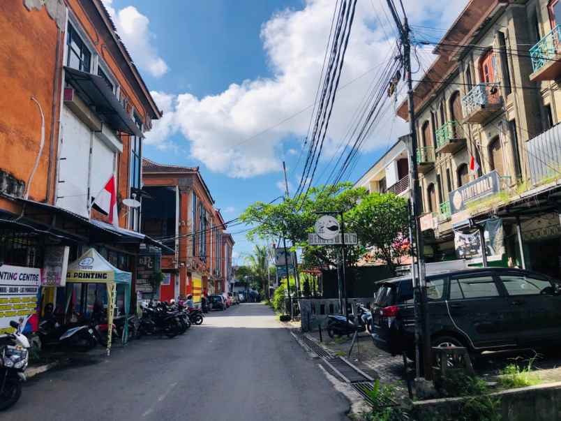 dijual ruko gudang kantor jalan maluku