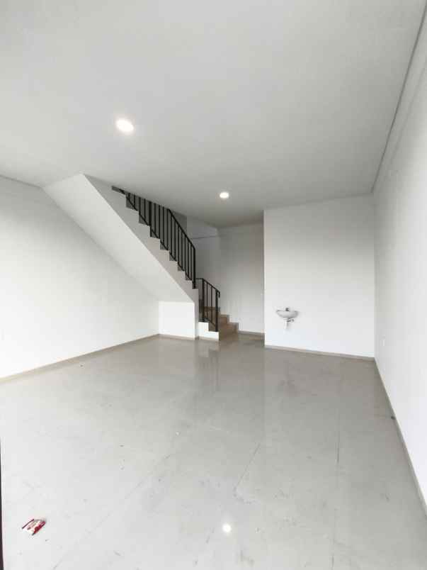 dijual ruko gudang kantor park sunrise