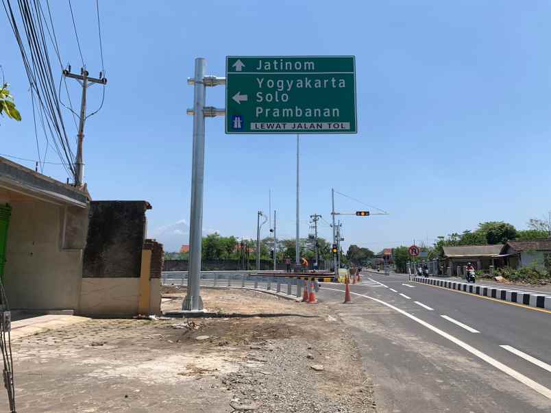 dijual rumah 2 lantai style eropa di pusat kota klaten