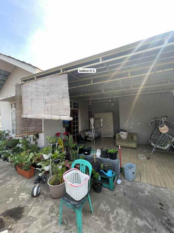 dijual rumah 3 lantai daerah cimahi