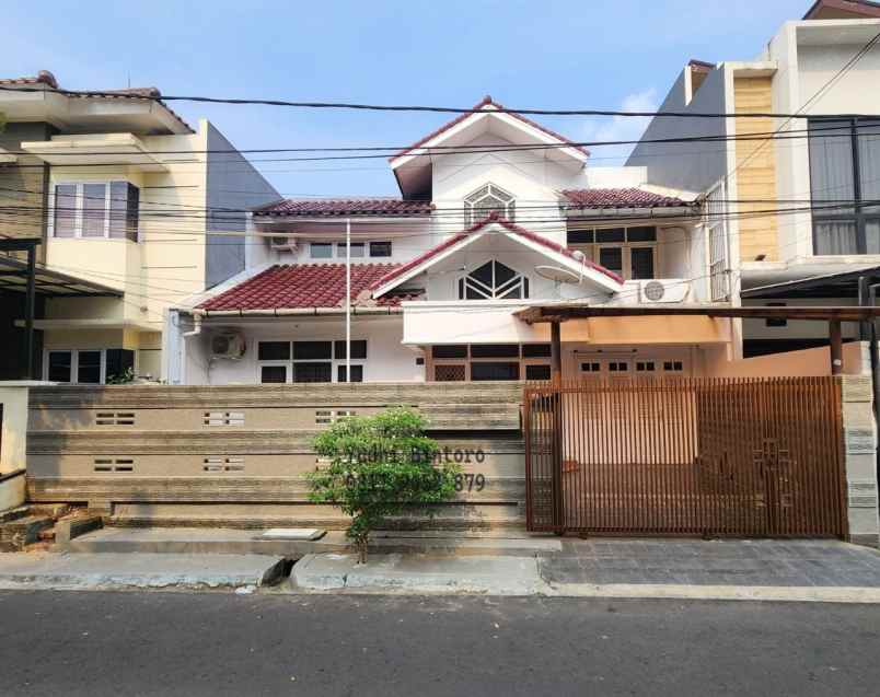 dijual rumah alam elok pondok indah