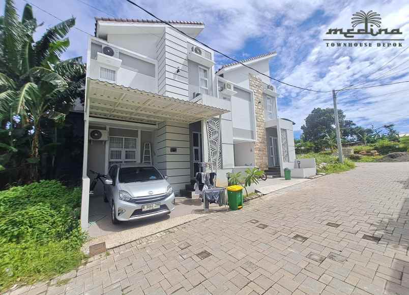 dijual rumah alamat jalan kramat asem