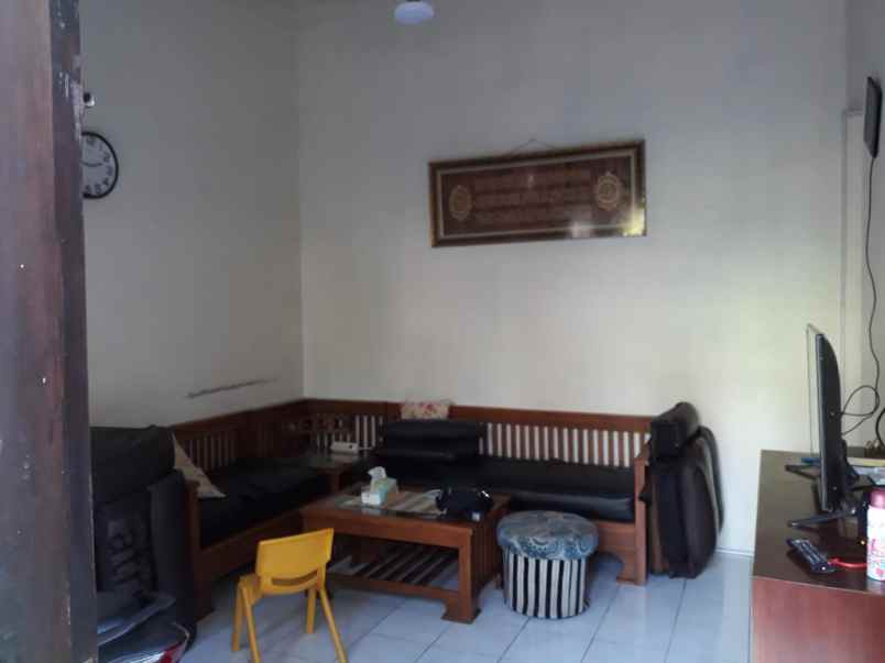 dijual rumah antapani