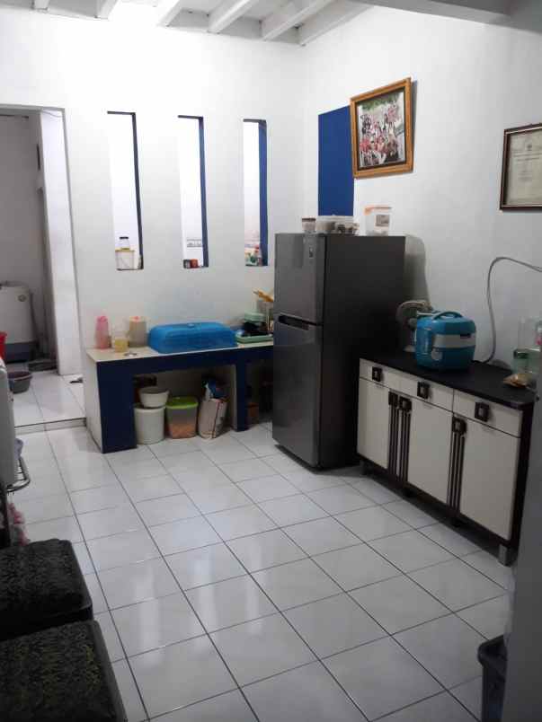 dijual rumah antapani