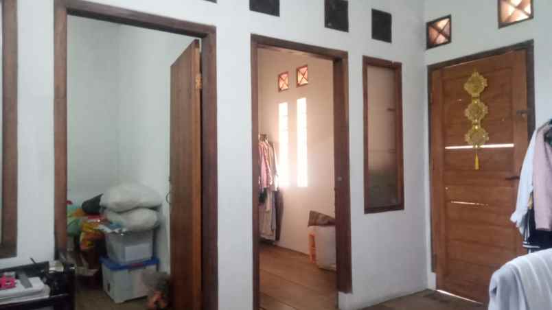 dijual rumah antapani