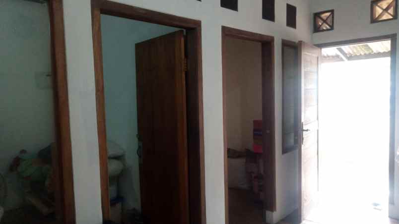 dijual rumah antapani