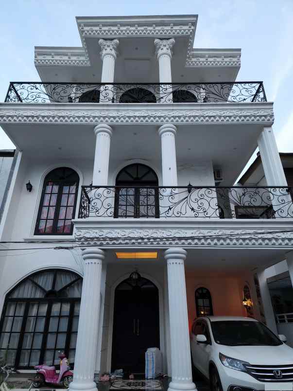 dijual rumah antapani