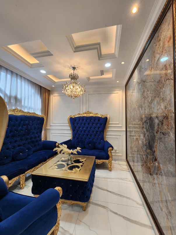 dijual rumah antapani