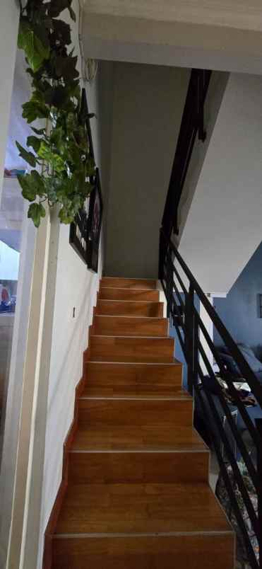 dijual rumah antapani lama