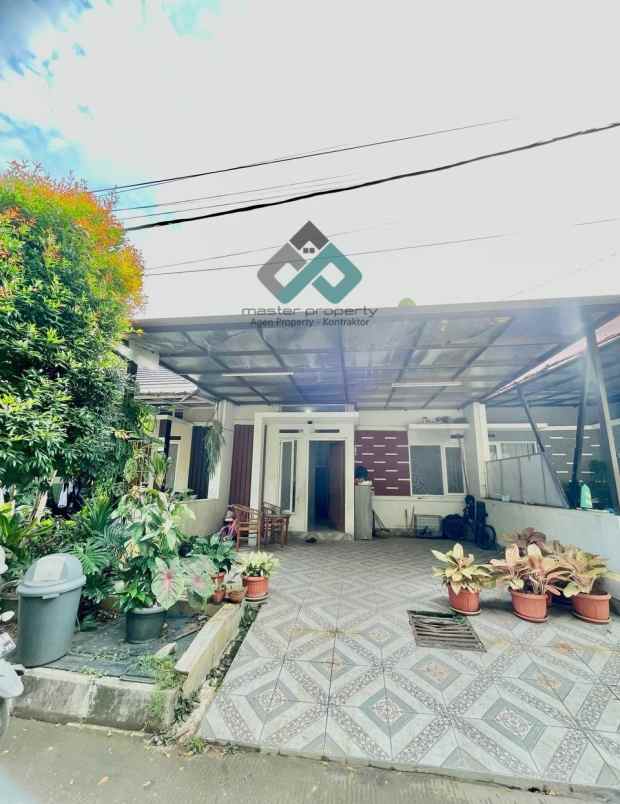 dijual rumah arcamanik