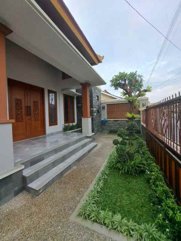 dijual rumah baciro kec gondokusumo