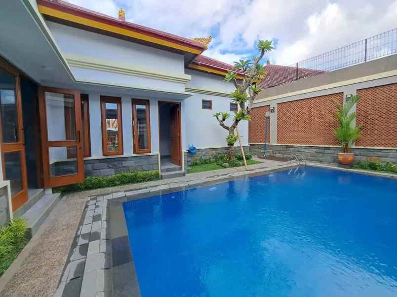 dijual rumah baciro kec gondokusumo