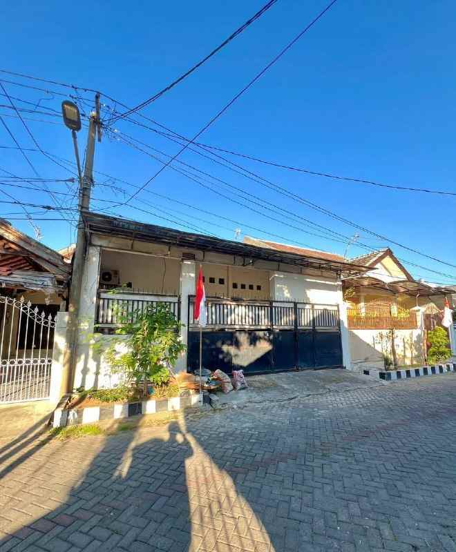 dijual rumah bagus siap huni sutorejo timur surabaya